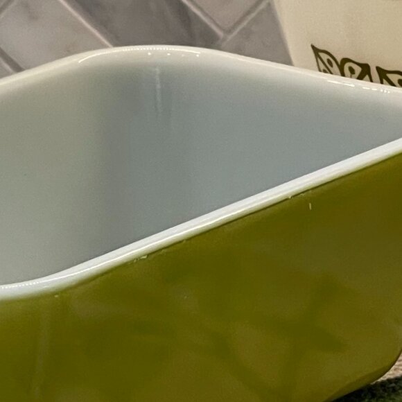 4-Pc 1960s Pyrex Refrigerator Dishes with Lids- Super shape Vintage! - Picture 11 of 16